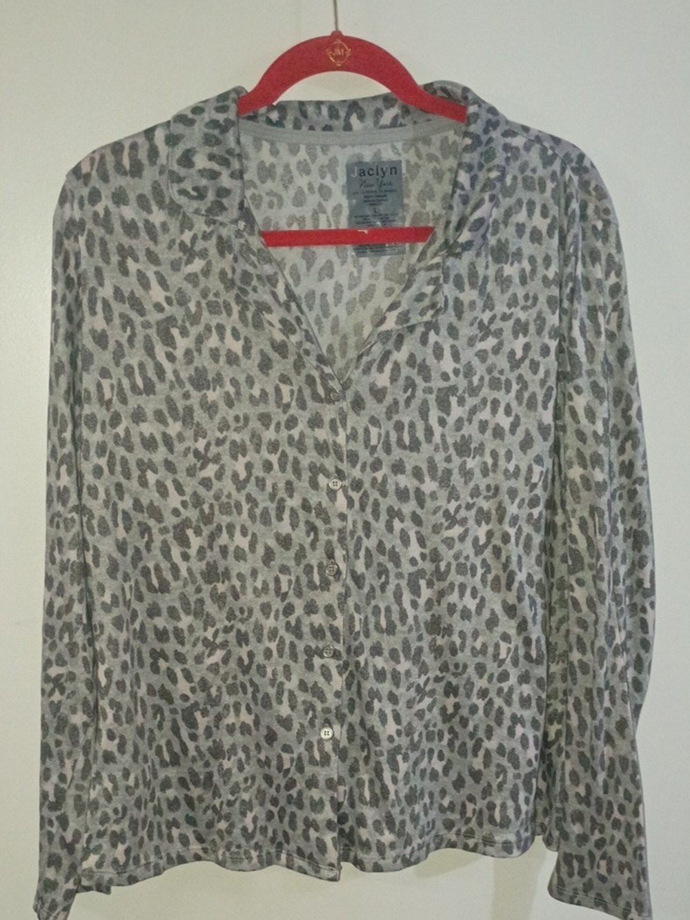 Jaclyn New York Gray Leopard Print Top And Bottom 2-Piece Pajama Set – Size L
